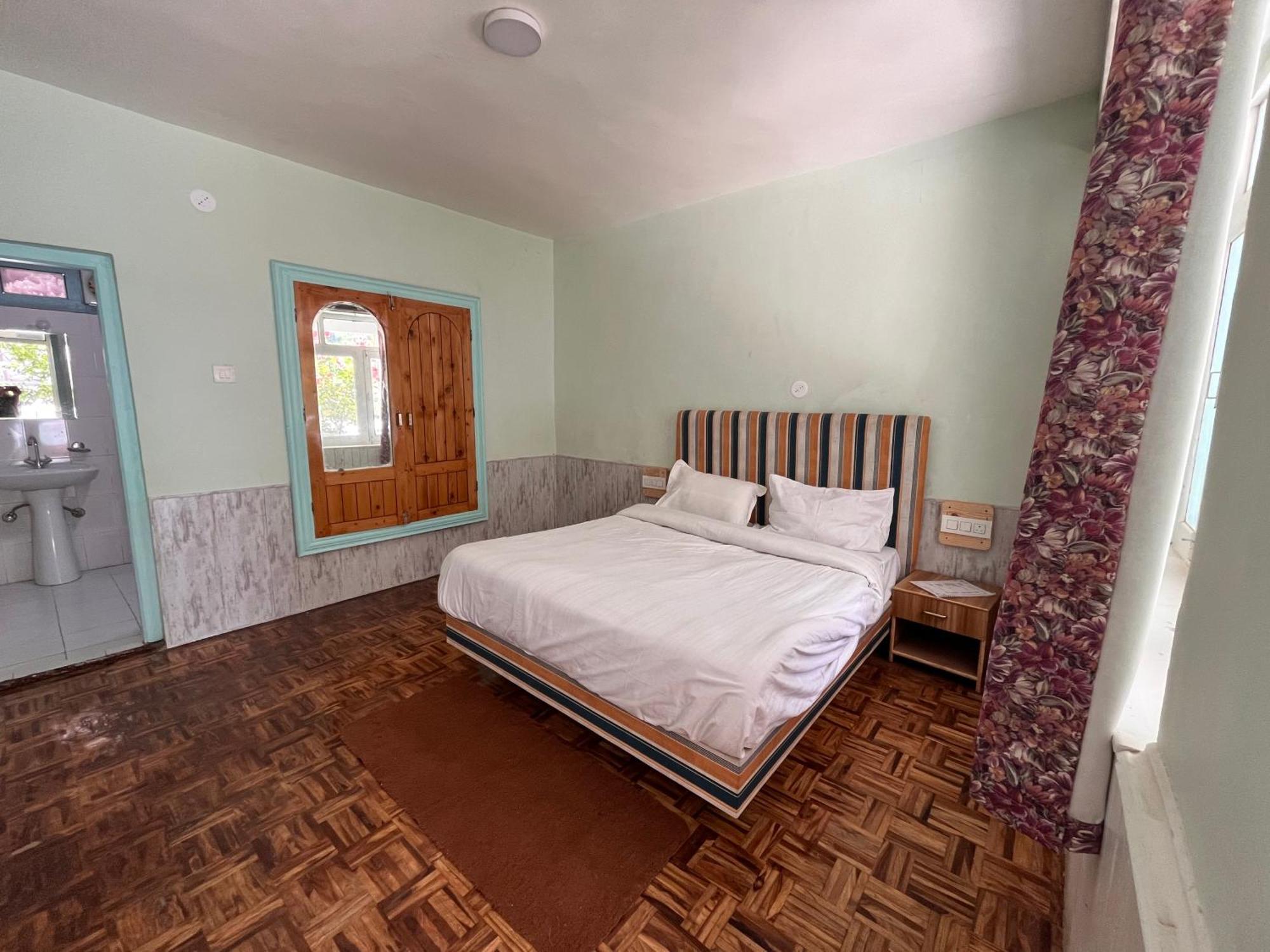 Hotel English Rose, #Personal Parking, #Petfriendly, #Garden, #Bonfire Under The Stars Маналі Екстер'єр фото