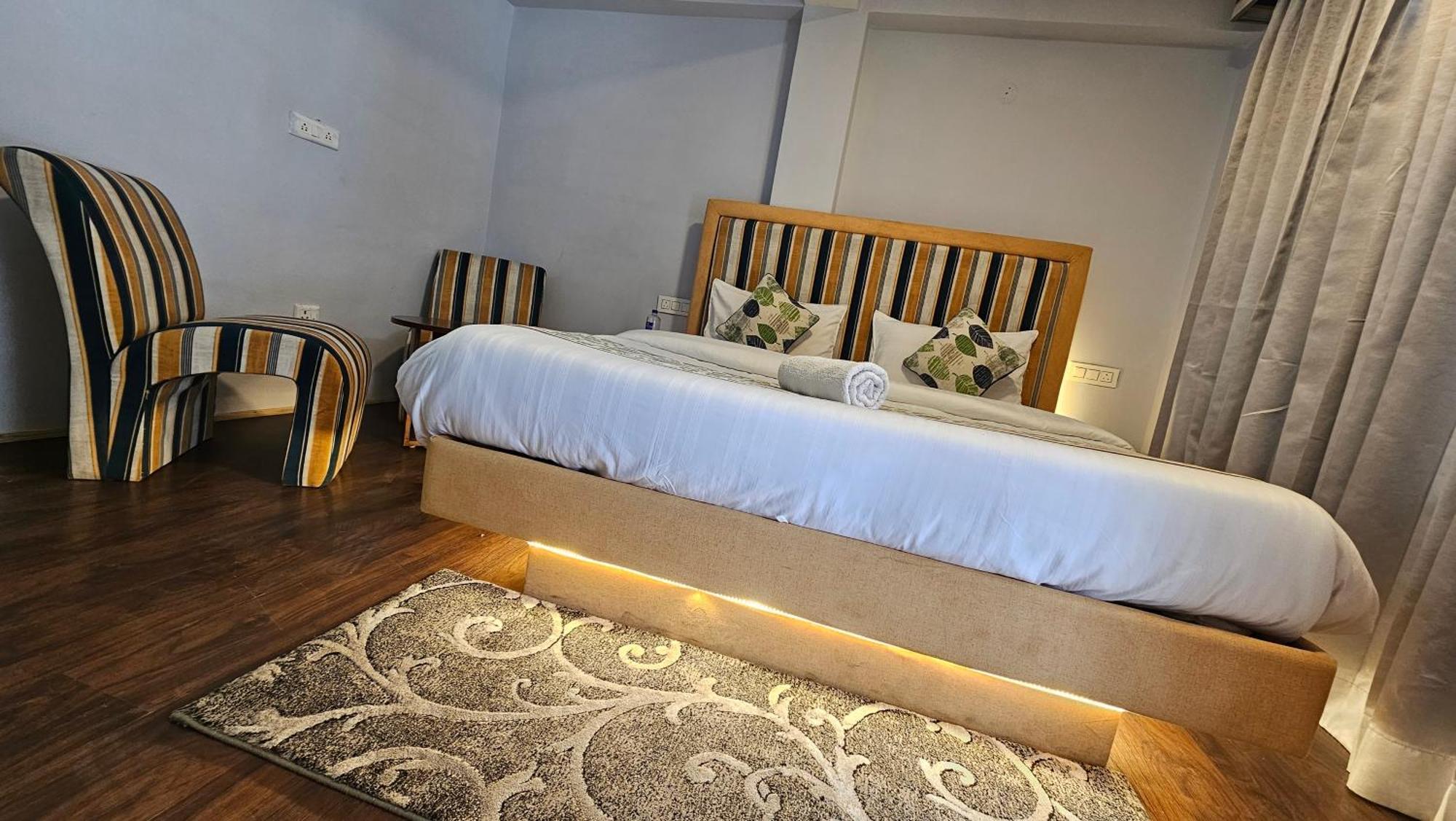 Hotel English Rose, #Personal Parking, #Petfriendly, #Garden, #Bonfire Under The Stars Маналі Екстер'єр фото